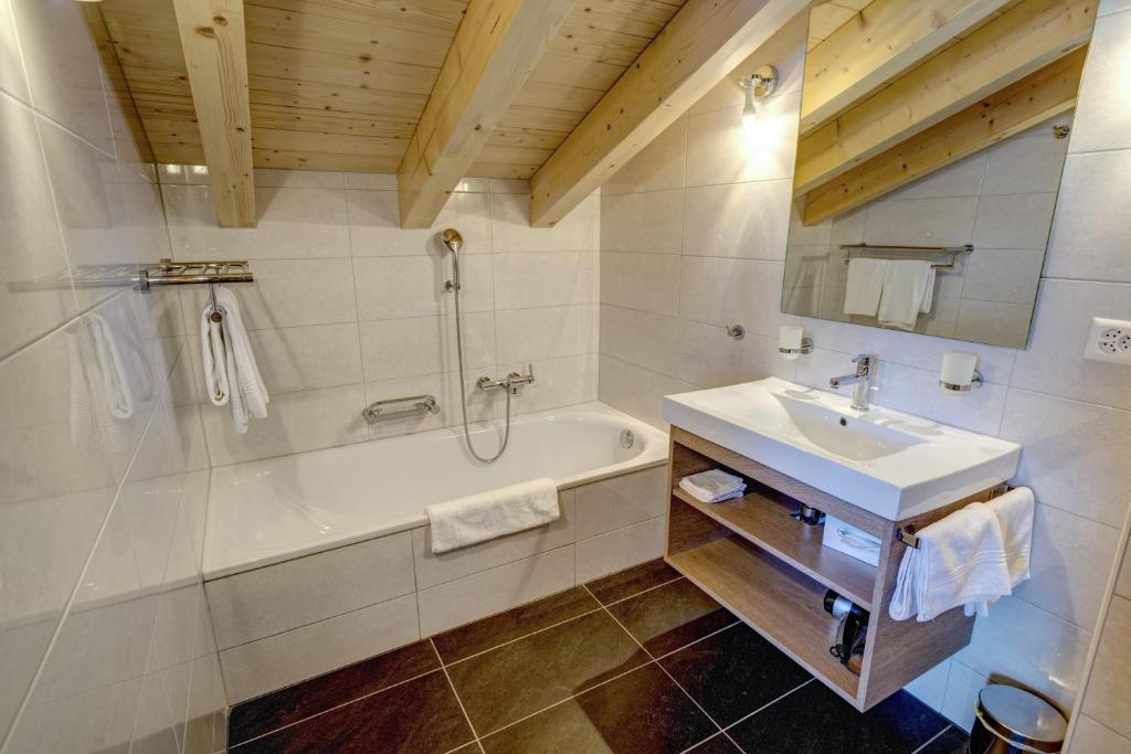 Täsch Hotel City חדר תמונה